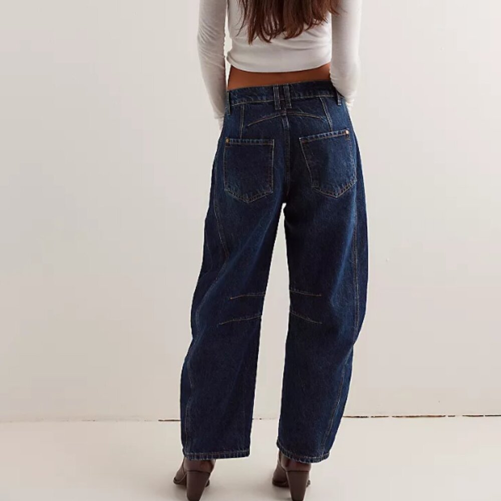 FREE PEOPLE We The Free Good Luck Mid Rise Barrel Leg Jeans in "Deep End" Sz 31 - Picture 2 of 13